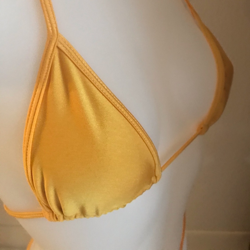 Bikini - Picture 4 of 7